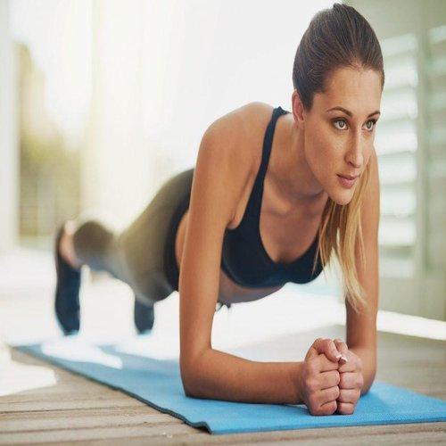 Amazing Benefits That Will Happen When You Do Plank Every Day